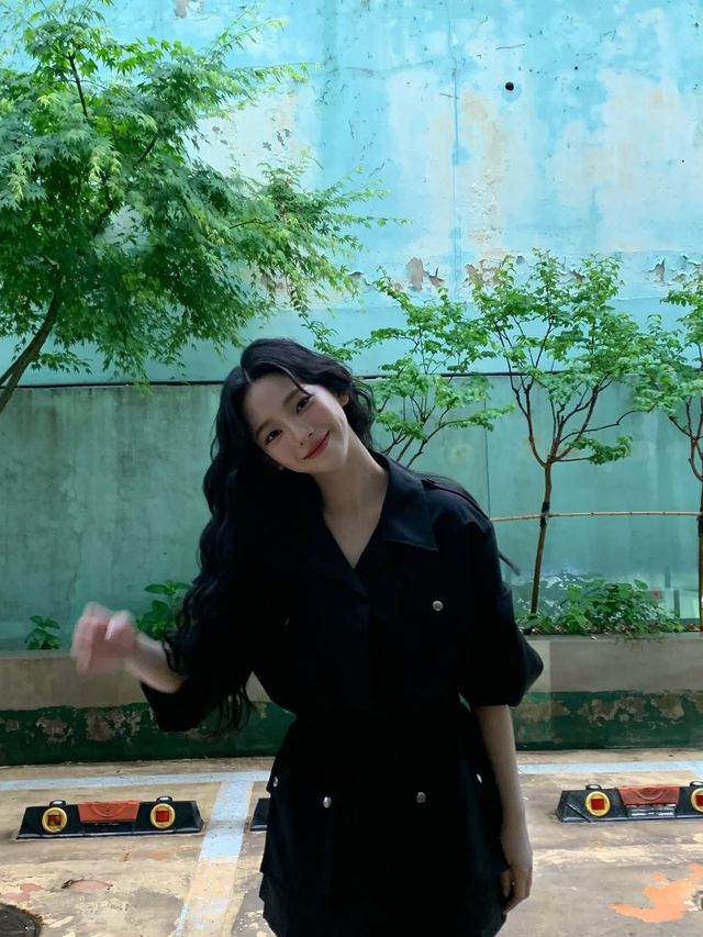카리나 워크웨어 패션 | 인스타그램 @katarinabluu
