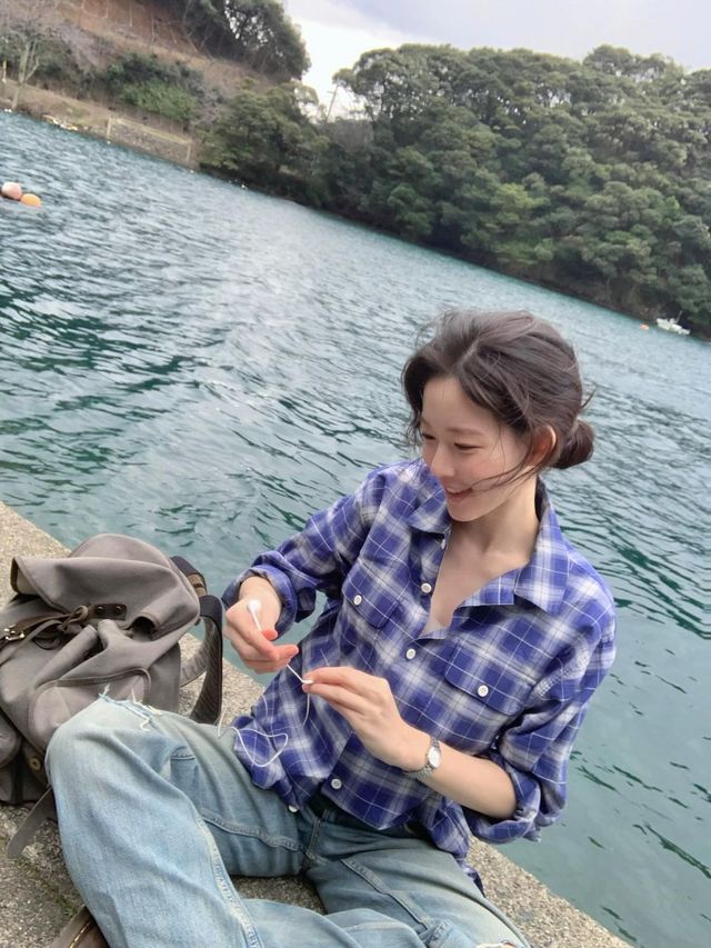 최윤지의 체크 패턴 코디. 인스타그램 @yoonjiiii