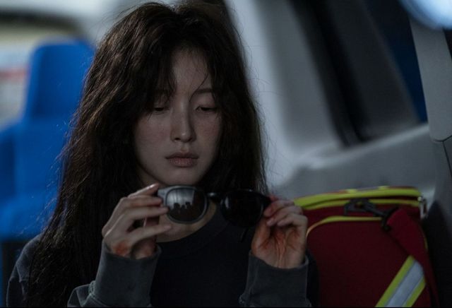 연인 사이에 하지 말아야 할 행동들, 웨이브 ‘S라인’ 스틸컷
