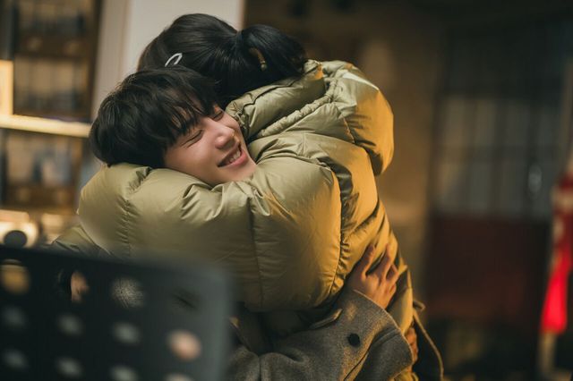 정말 바쁜 사람과 관심 없는 사람의 차이, 넷플릭스 ‘멜로무비’ 스틸컷