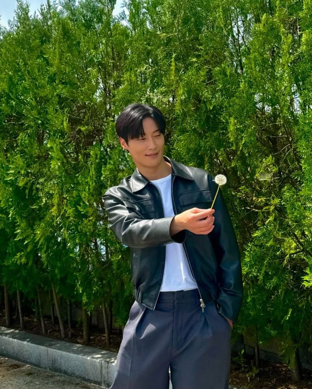 흰 티 코디를 선보인 허남준. 사진 인스타그램 @namjun0609