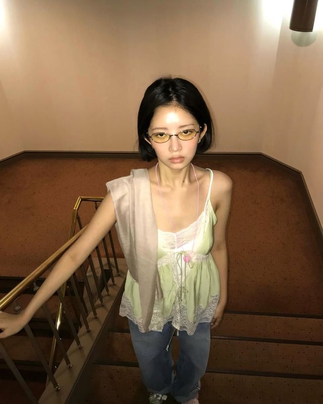 숄로 스타일까지 잡은 아이브 레이. 사진 레이 인스타그램 @reinyourheart