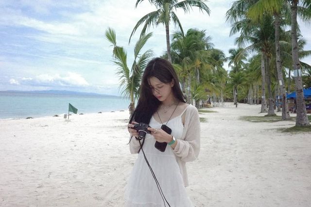 노정의 슬립코어 파자마 룩 | 인스타그램 @jeongeuiyam