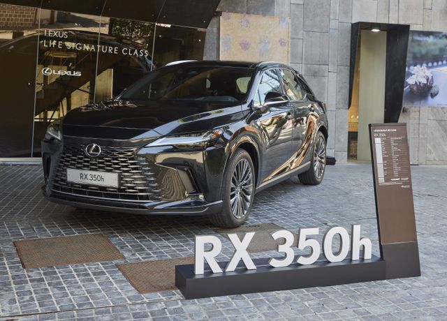 스핀들 그릴 디자인이 더욱 세련된 모양으로 바뀌었다. 금방이라도 달려나갈 것 같은 역동적인 디자인이 특징이다.