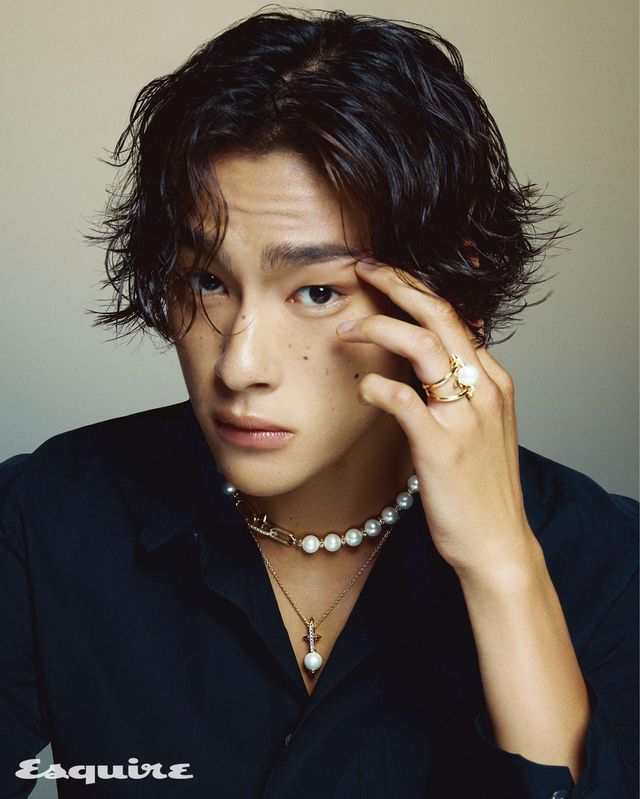 티파니 타이탄 바이 퍼렐 윌리엄스 펄 링, 펄 네크리스, 펄 펜던트 네크리스 모두 가격 미정 티파니.