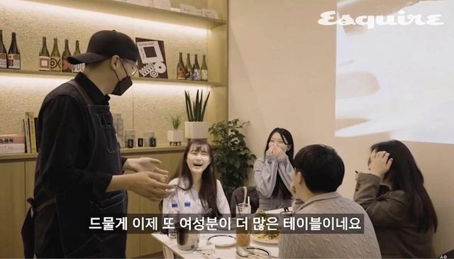 ‘육식맨 x 승우아빠 팝업 레스토랑 리뷰’ 영상. 〈승우아빠〉 채널이 운영하는 키친마이야르와 협업해 진행했던 육식맨 팝업 레스토랑을 다뤘다. 팬들을 직접 대면하고 음식을 매개로 소통했던 이날은 육식맨이 꼽는 ‘유튜버 인생 중 가장 기억에 남는 순간’이다.