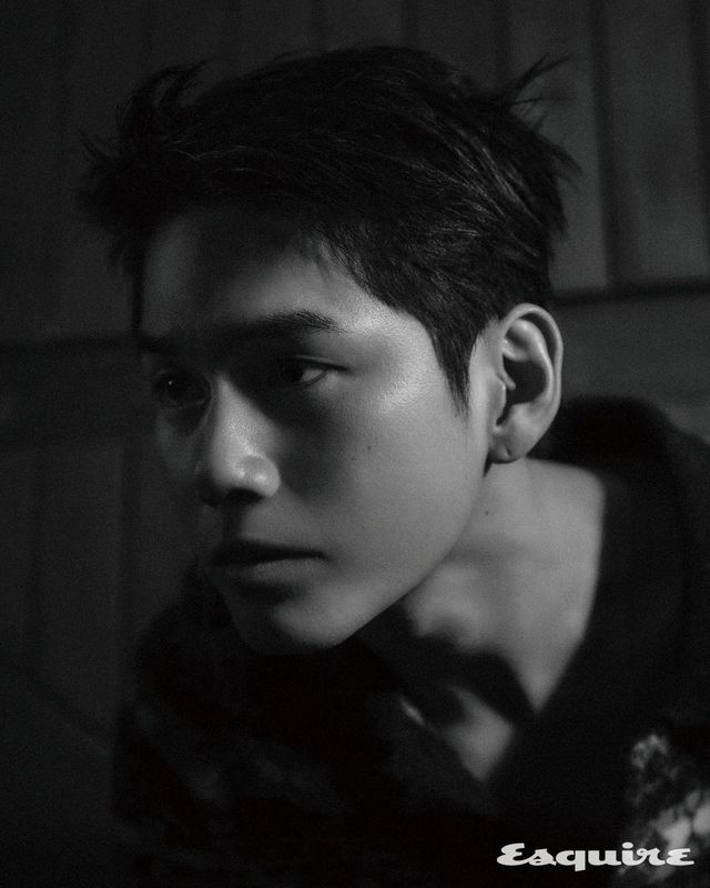 스웨터 로에베.