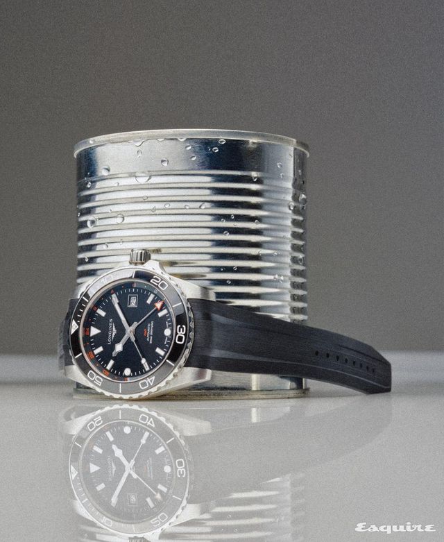 하이드로콘퀘스트 GMT 워치 410만원 론진.