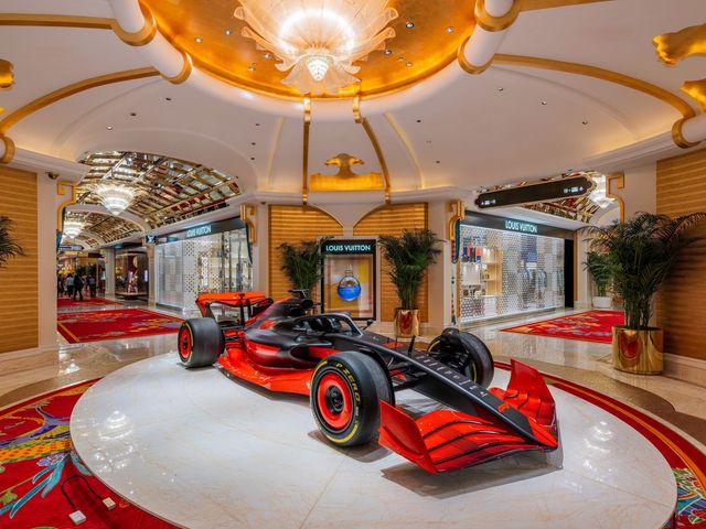 맥라렌 MCL38 포뮬러 1®