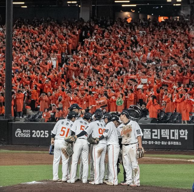 2025한국시리즈에서 LG 트윈스와 맞붙게 된 한화 이글스/ 인스타그램 @hanwhaeagles_soori