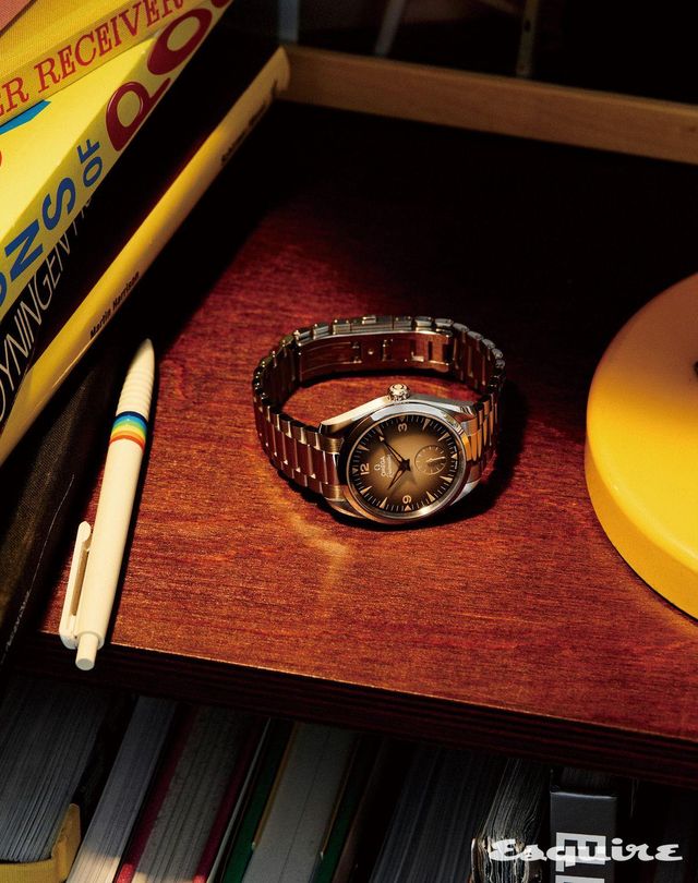 마스터 크로노미터 인증으로 뛰어난 정확성과 안정성을 보장하는 씨마스터 레일마스터 오메가. 