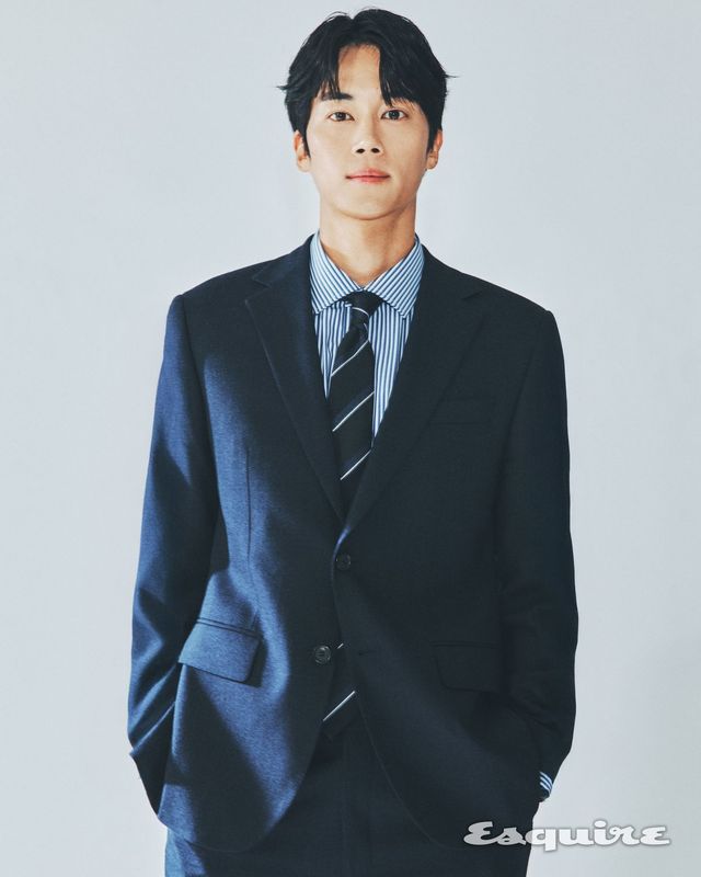 ESQUIRE KOREA x ZIOZIA 30th Anniversary Painter Shin Woojae