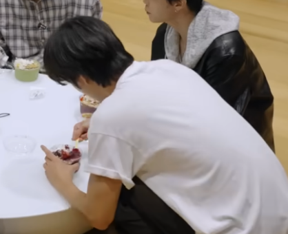 NCT 정우의 아사이볼 레시피 / 출처: 엔시티127 유튜브