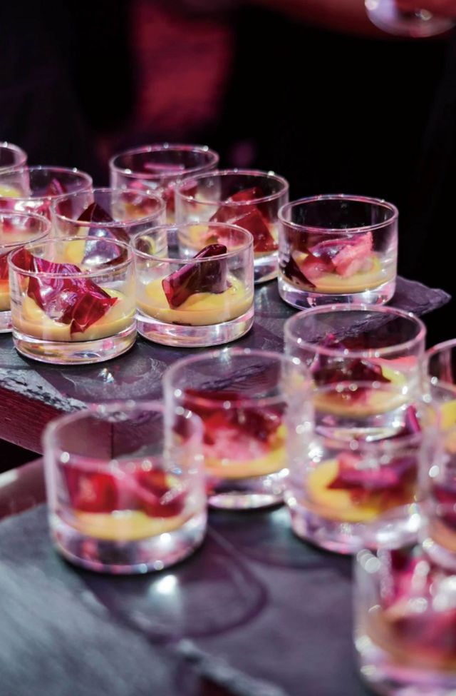  |미쉐린 스타의 파인 다이닝 애피타이저를 무제한으로 즐길 수 있다는 건 큰 축복이다.