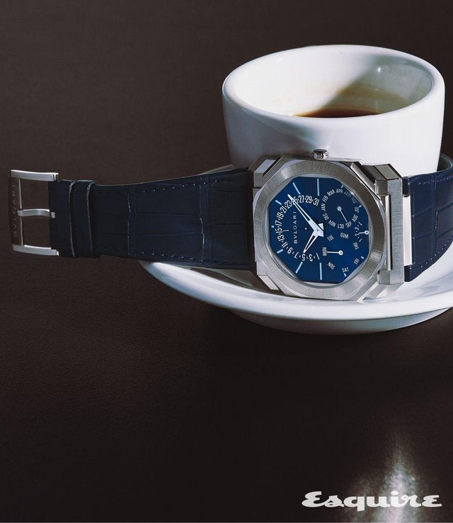 두께 2.75mm의 BVL 305 칼리버를 장착한 옥토 피니씨모 퍼페추얼 캘린더 오뜨 오를로제리 워치 가격 미정 불가리.