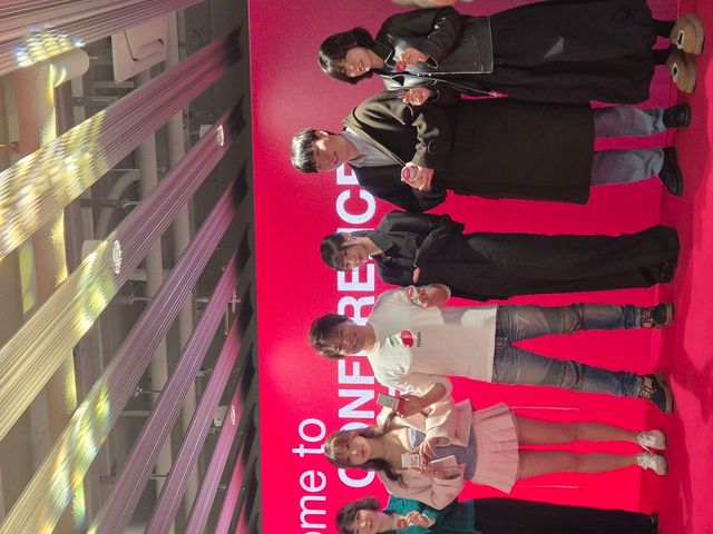 행사에 참여한 텐가의 마츠모토 코이치 대표와 인플루언서들