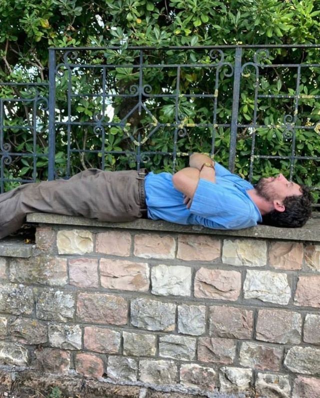 '나이브스 아웃3' 조쉬 오코너 TMI 12 / 출처: 인스타그램 @neonrated