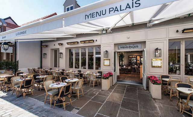 프랑스 전통 음식을 즐길 수 있는 메뉴 팔레스.