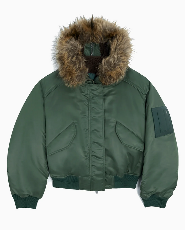 준지(JUUN.J) 퍼 점퍼 / 출처: 브랜드 공식 홈페이지