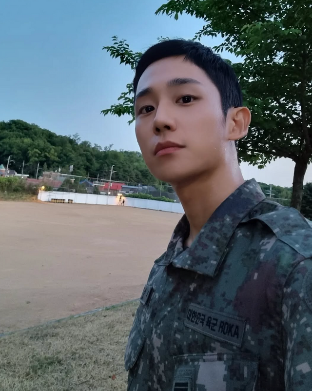 'D.P' 정해인(@holyhaein)