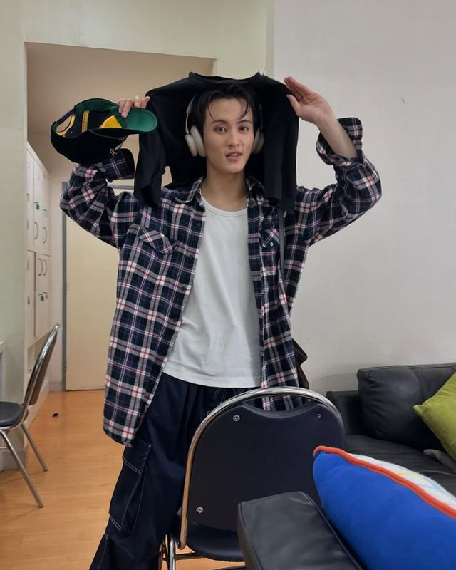 NCT(@nct)의 마크(@onyourm__ark)