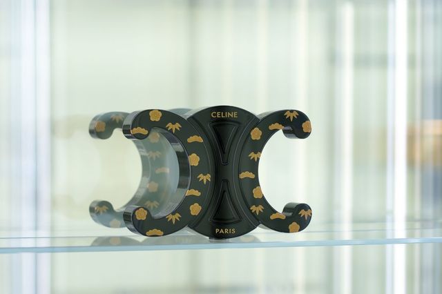 블랙 트리옹프 우루시 BY 히코주 마키에