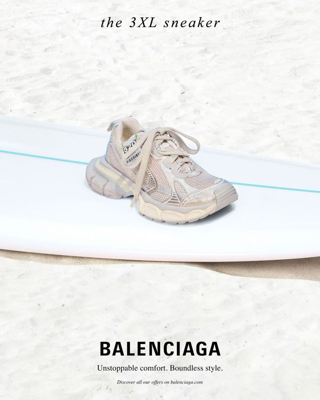 발렌시아가 하이 섬머 캠페인