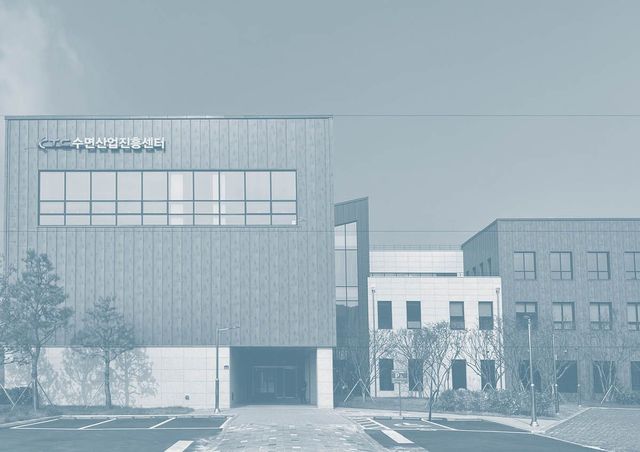 작년 3월 아산에 문을 연 KTC수면산업진흥센터. 국내 최초의 수면산업 지원 연구 시설로, 한국기계전기전자시험연구원(KTC)이 위탁 운영을 맡아 수면산업 유관 제품들의 실증을 주요 업무로 하고 있다. 