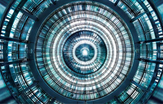 독일 카를스루에 공과대학교의 분광기. 중성미자 실험인 KATRIN으로 유명해졌다.