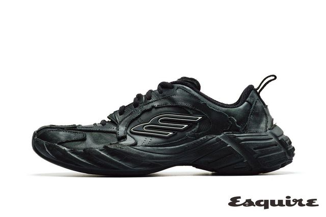 먼데이 스니커즈 가격 미정 발렌시아가.