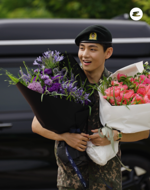 BTS V (이미지 출처 : 에스콰이어)