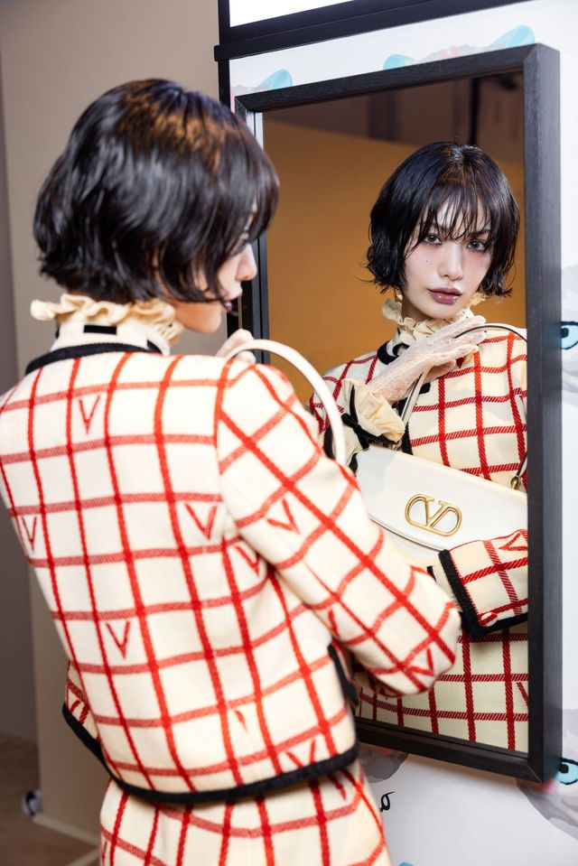 메종 발렌티노 2025 가을 컬렉션 팝업, 나나