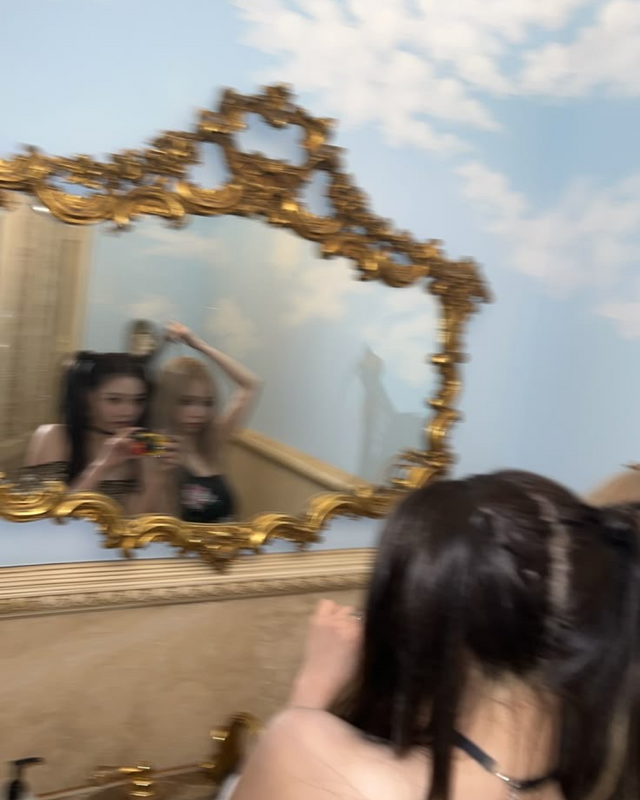 미니 3집 〈MY WORLD〉/ 출처 에스파 핀터레스트