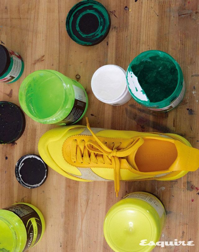 옐로 플렉션 스니커즈 가격 미정 맥퀸.