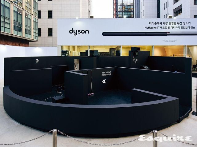 다양한 체험 공간과 전시 공간으로 꾸려졌던 성수동 다이슨 팝업 스토어. 