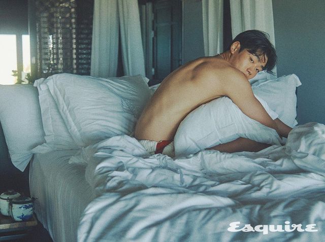 핸드 비디드 니트 쇼츠 34만원 영앤생. LV 세일러 네크리스 가격 미정 루이 비통.