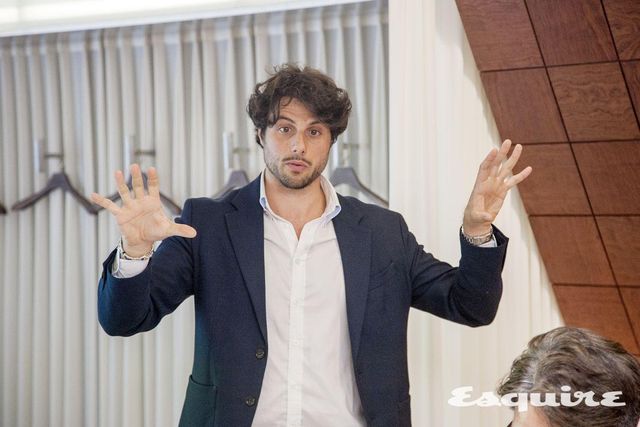 와인의 프로모션을 위해 한국을 찾은 에토르 돈젤리 브랜드 매니저의 모습. 