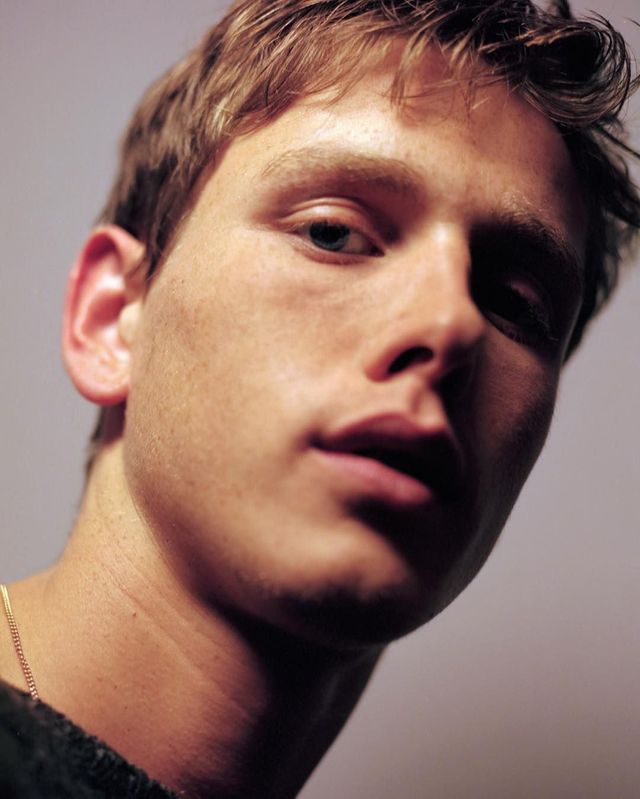 해리스 딕킨슨 (Harris Dickinson) 