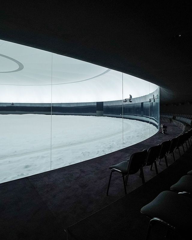 발렌시아가 2022 겨울 컬렉션