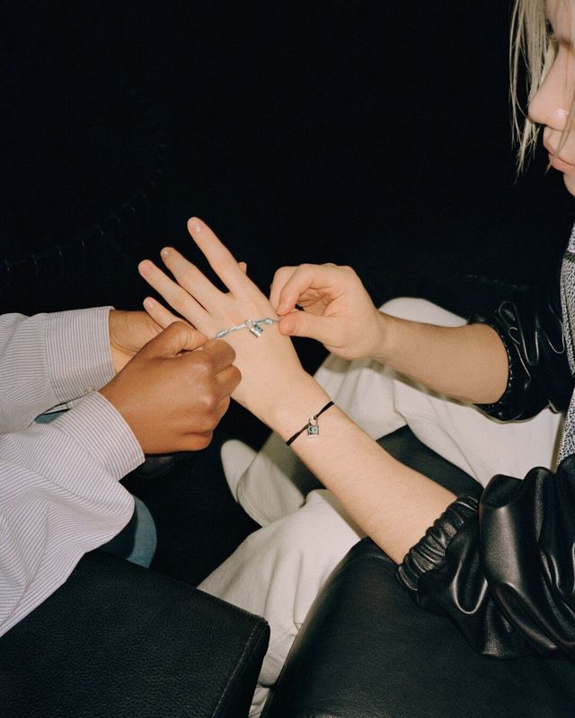 루이 비통 2025 실버 락킷 컬렉션