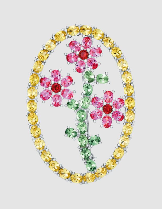 리사이클링 스털링 실버에 다양한 커팅의 사파이어를 세팅한 스프링 원더 브로치.