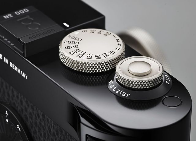 M11-D 100 YEARS OF LEICA Edition