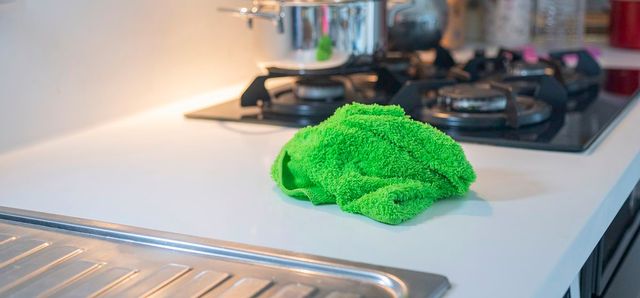 젖은 걸레 냄새