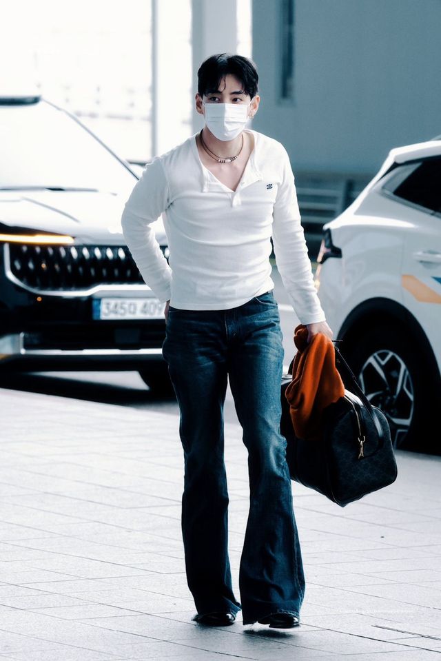 방탄소년단(@bts.bighitofficial) 뷔(@thv)