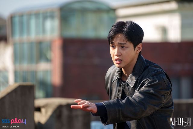 드라마 〈사마귀: 살인자의 외출〉 스틸컷