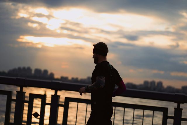 쿨 다운으로 근육 회복까지 챙겨주기/ 출처: 언스플래쉬