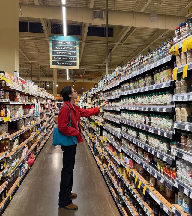 이종원은 블루 컬러 토트백으로 다양한 스타일을 선보였다/ 출처: 인스타그램