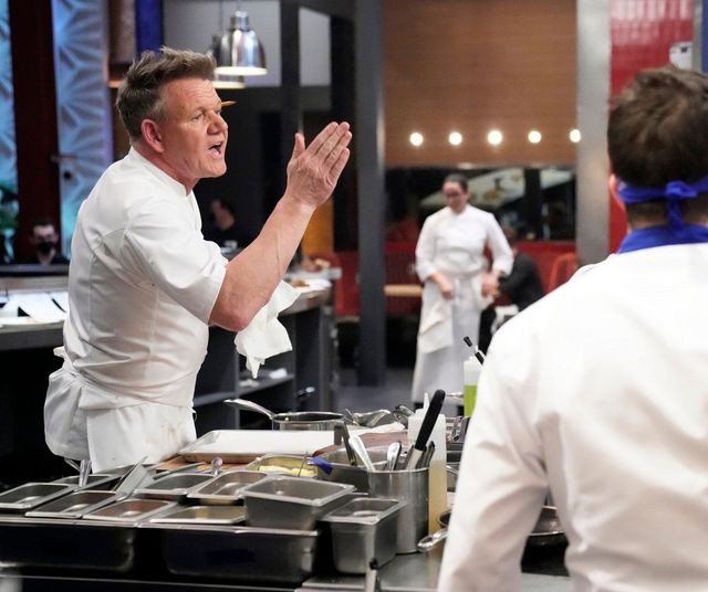〈헬's 키친〉 고든 램지가 요리를 평가하고 있다. / 출처. 헬's 키친 공식 X