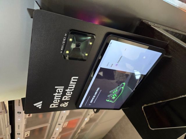 버핏그라운드 역삼에서는 드롭셋 4를 빌려 착용하는 게 가능하다.