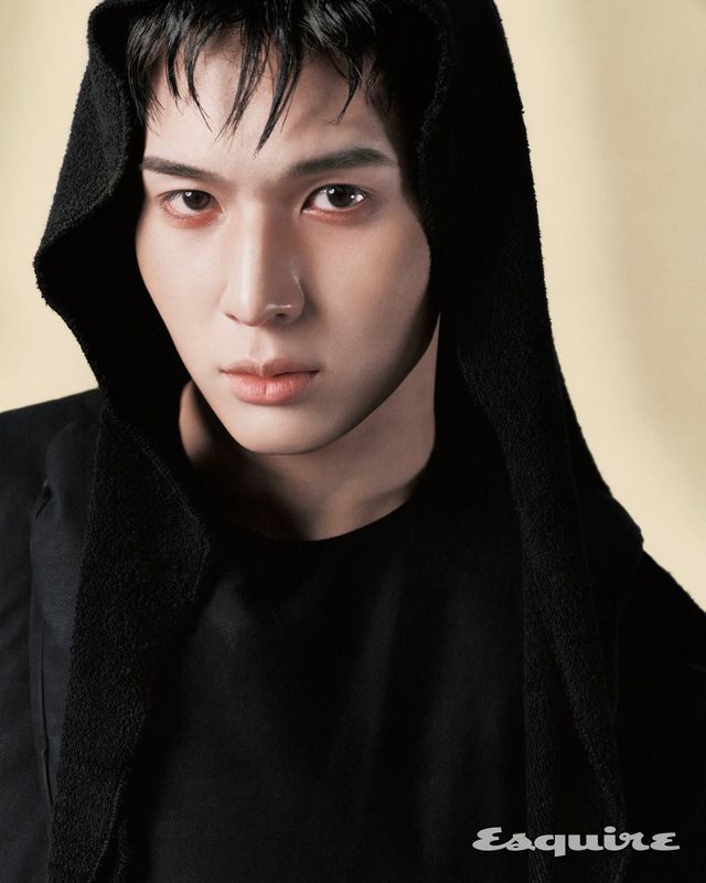 오직 웹 인터뷰에서만 공개하는 유건의 B컷